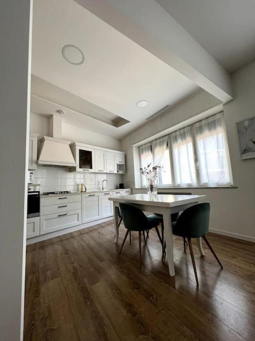 Appartamento Milano Centro Corso Como Luaran gambar