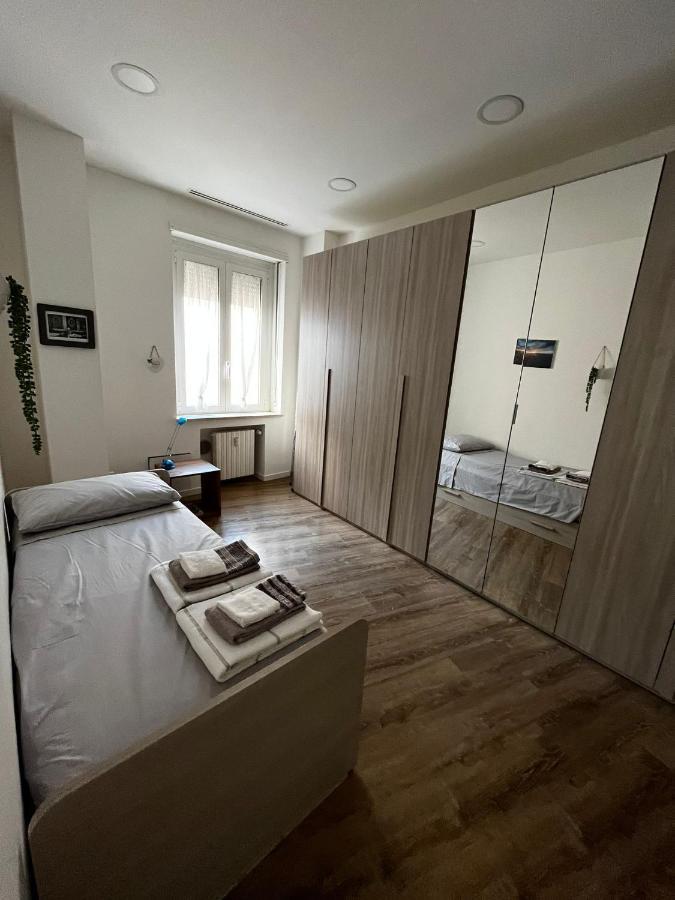 Appartamento Milano Centro Corso Como Luaran gambar